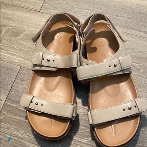 Madewell Cream Sandals Womens Size 9 with Adjustable Straps